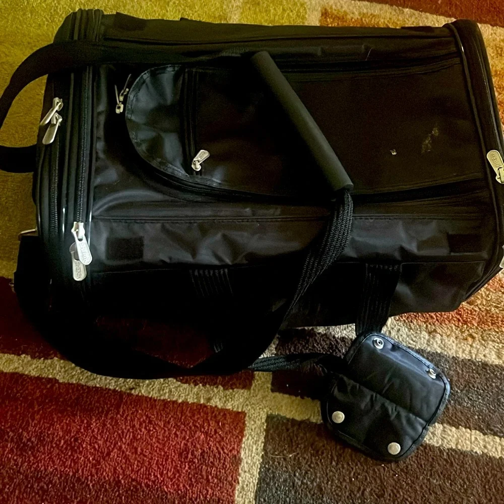 Airport dog carrier….TSA approved.